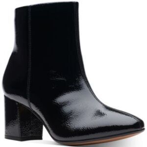 Clarks Chantelle Stone Boots Black Patent 9M NWT